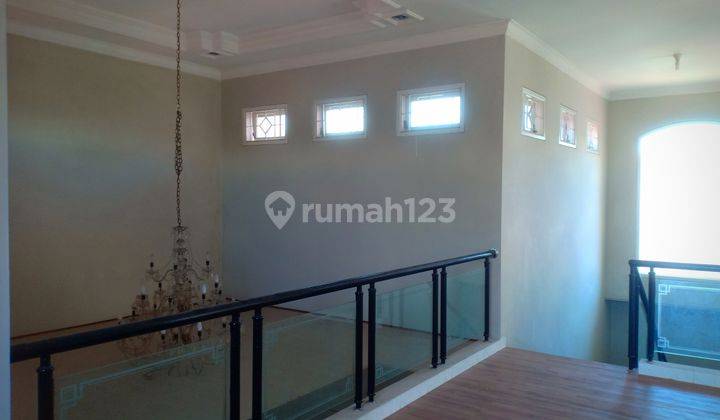 Rumah Luas Bagus 2 lantai di Jajar Laweyan Solo  18