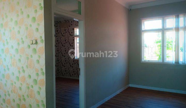 Rumah Luas Bagus 2 lantai di Jajar Laweyan Solo  19