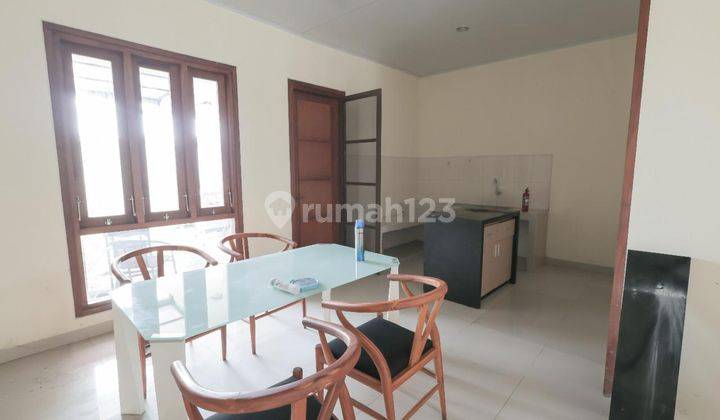 Rumah Bagus 2 Lt Dgn Perabotan Di Cluster Elite Colomadu 2