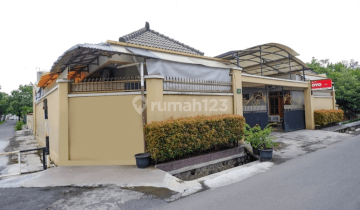 Guest house atau Kost Exclusive di Jajar Laweyan Solo 2