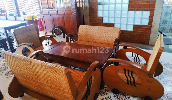 Rumah Ruang Usaha dg Joglo Cantik di Nusukan Solo 5