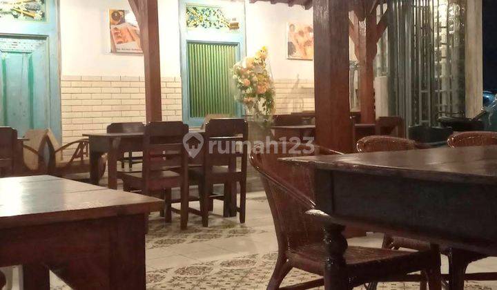 Rumah Ruang Usaha dg Joglo Cantik di Nusukan Solo 9
