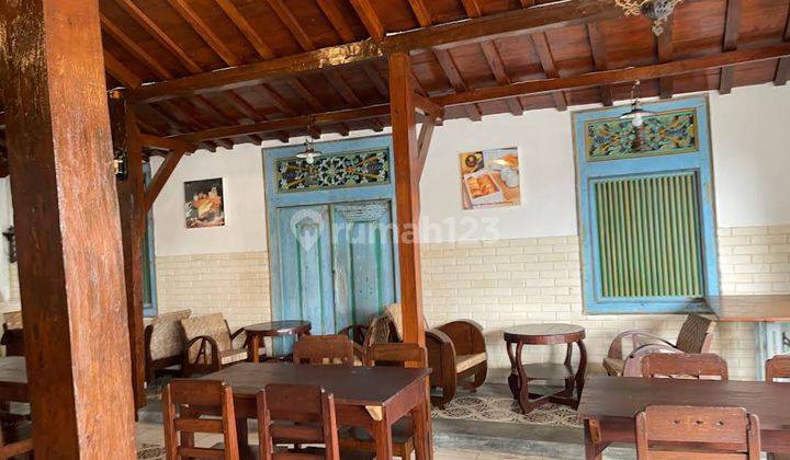 Rumah Ruang Usaha dg Joglo Cantik di Nusukan Solo 11