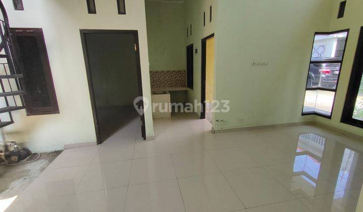 Rumah Baru siap pakai di cluster Gentan Solo 7
