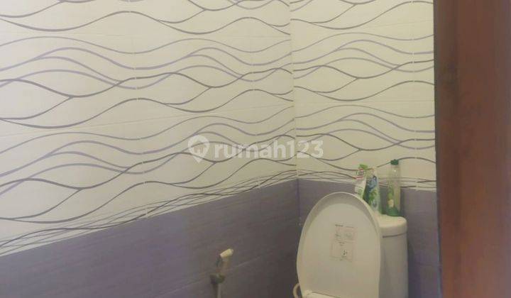 Rumah Bagus bersih furnish di cluster di Gumpang Solo 8