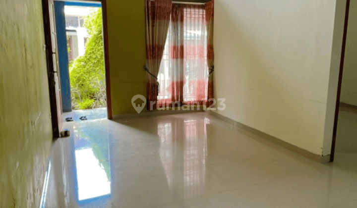 Rumah Bagus di cluster elite dekat Colomadu Solo 6