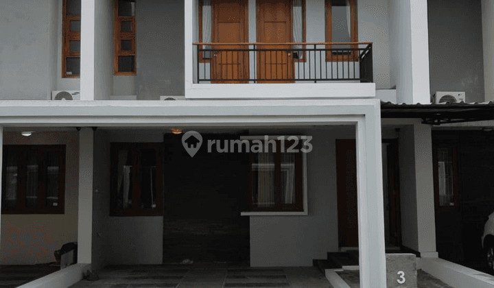 Rumah Bagus 2 lantai di Cluster Elite Pabelan Solo 1