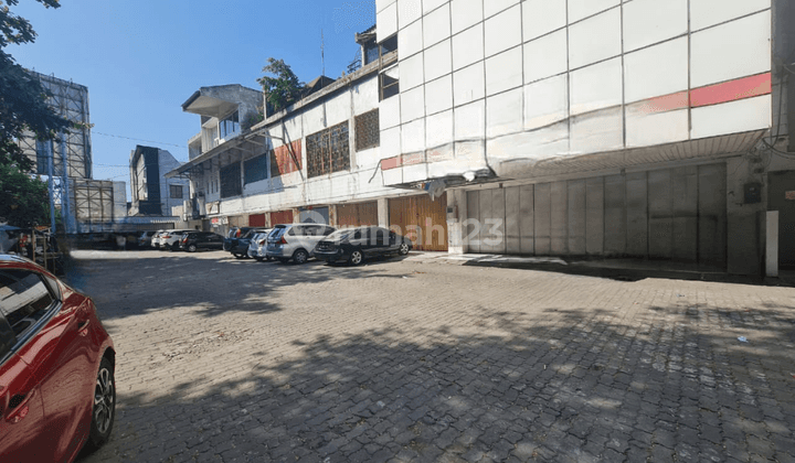 Ruko 3 lt super strategis di jln Dr Rajiman Solo 1