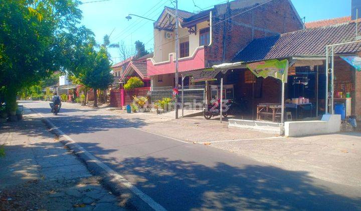 Rumah + kost hitung tanah di Kerten, Laweyan, Solo 1