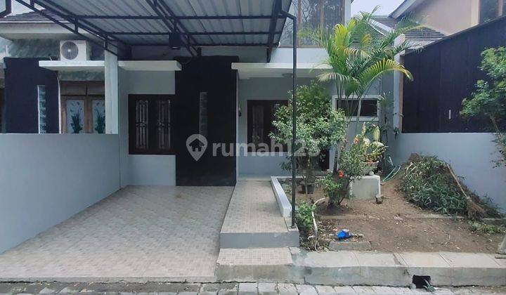 Rumah Bagus Siap pakai furnish di cluster dekat Solo Baru 1