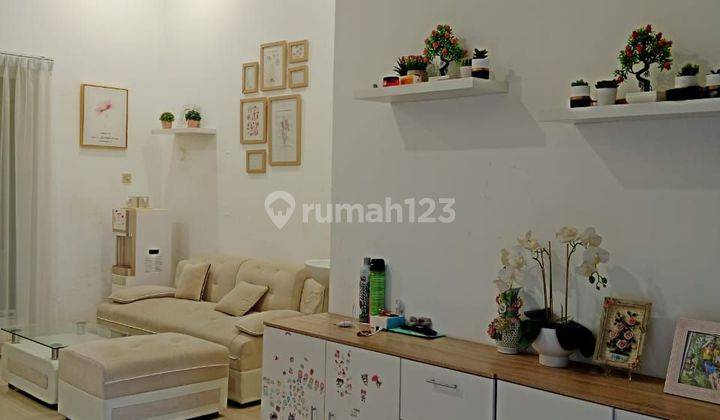 Rumah Bagus Minimalis full furnish di Cluster Baturan Solo 1