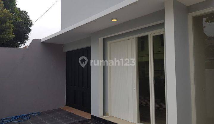 Rumah baru bagus minimalis elite siap huni di Solobaru Solo 2