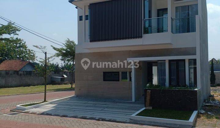 Rumah Bagus Minimalis 2 lantai di Perumh Cluster Colomadu Solo 2