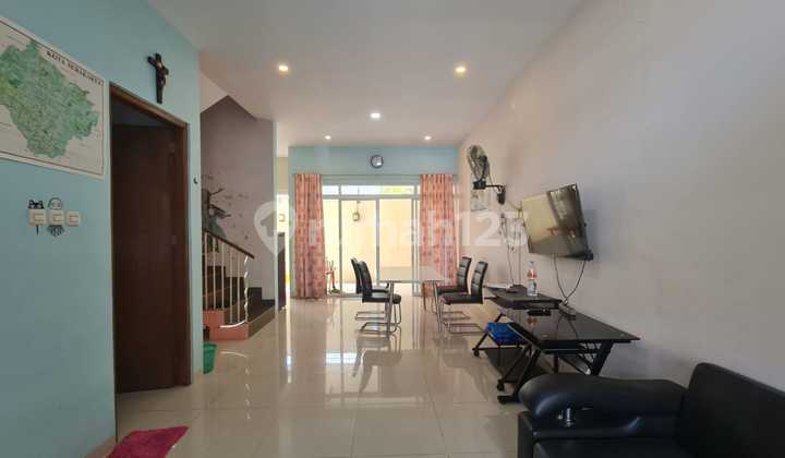 Dijual Rumah Minimalis Modern Di Cluster Elite Gentan Solo, Udara Segar Masih Sawah Di Belakang Rumah. Fasilitas Lengkap, Harga Super Terjangkau. 2