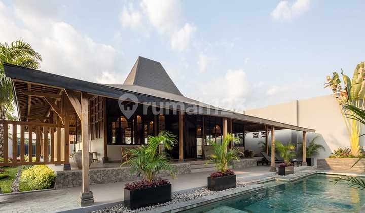 Rumah Termewah dan Terluas di Dekat Gentan Solo Rumah Termewah dan Terluas di Dekat Gentan Solo