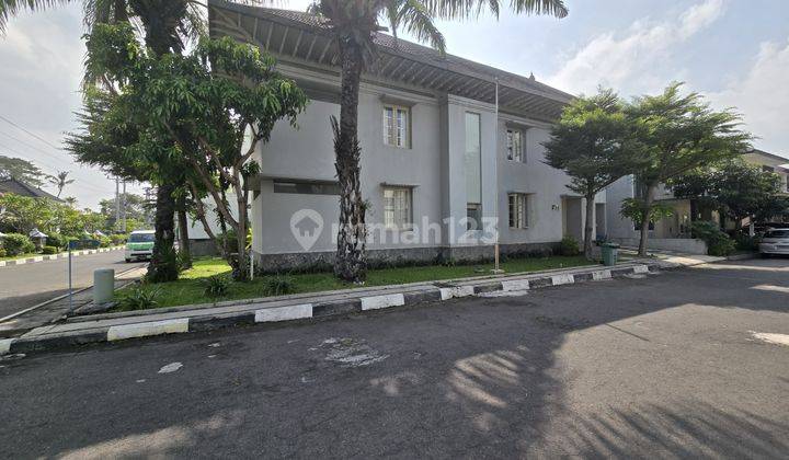 Rumah Mewah Dengan Kolam Renang Di Lor In Residence Colomadu Solo 1