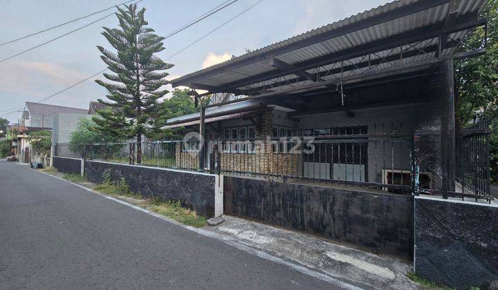 Rumah Hitung Tanah Strategis Di Di Jalan Yos Sudarso Serengan Solo 2