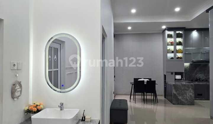 For Sale: Nice Modern Minimalist House in Colomadu Solo Housing, Clean and Well-Maintained Building. Ready to Occupy. 2