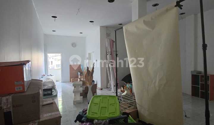 Strategic Land Plot House on Saharjo Road Side, Keprabon, Banjarsari, Solo