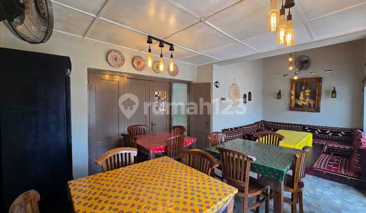 Dijual Rumah Classic Pusat Kota Solo, Siap Pakai Di Pasar Kliwon Solo. Bangunan Kokoh Lokasi Super Strategis Pusat Kota. 2