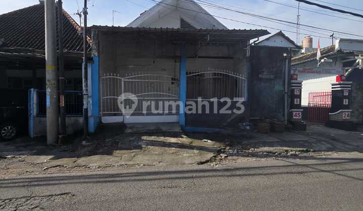 Strategic Land Plot House on Saharjo Road Side, Keprabon, Banjarsari, Solo