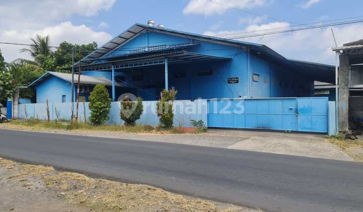 Ex-Factory Warehouse Ready to Use Near Solo Purwodadi Highway