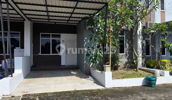 Rumah Bagus Full Furnished di Cluster Colomadu Solo 2