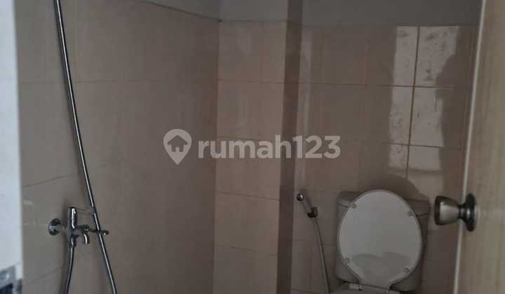 Strategic and nice shop house in Sukoharjo, Solo, located in an office area. 2