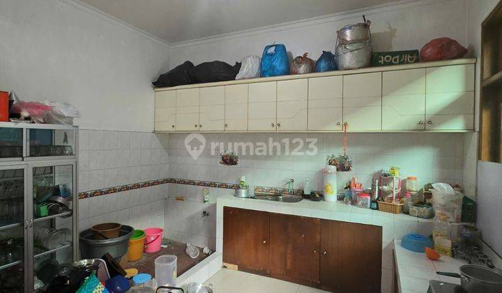 Rumah Mewah 2 Lantai Kawasan Exclusive Lojiwetan Solo Dekat Pasar Gede Solo 2