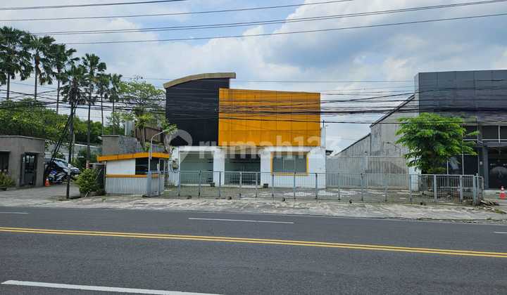 Affordable Strategic Business Space on Jalan Adi Sucipto Colomadu Solo