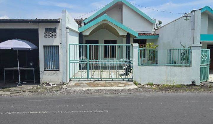 Rumah Murah Siap Pakai di Kadipiro Banjarsari Solo 1