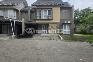 Dijual Rumah Bagus Mewah dengan Kolam Renang di Perumahan Elite Tirtamaya Residence Gentan Solo. Tipe Paling Mewah dan Luas. 2