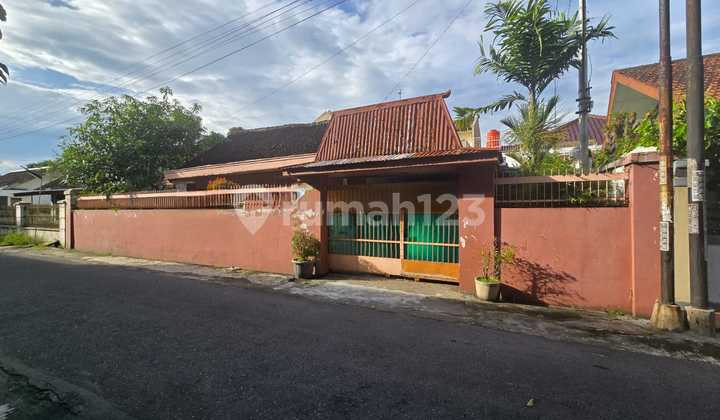 Affordable Strategic Land in Special Square Shape in Karangasem, Laweyan, Solo