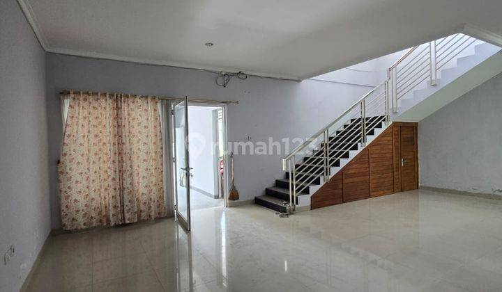 Rumah Mewah Minimalis Modern di Solo Baru Dekat Grogol Solo 2