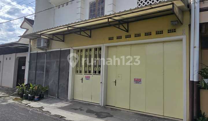 Strategic Ready-to-Use House Near Jalan Yos Sudarso, Serengan, Solo.