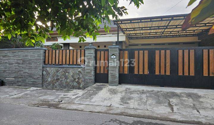 Rumah Bagus Bangunan Baru Furnish Di Banyuanyar Solo 1