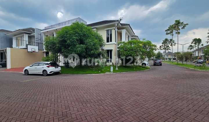 Luxury House in Elite Cluster Near Kaliurang Street Jogja, Fully Furnished with Furniture, Very Quiet and Comfortable Environment.