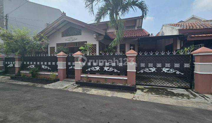 Rumah Bagus Siap Pakai Di Manahan Banjarsari Solo 2