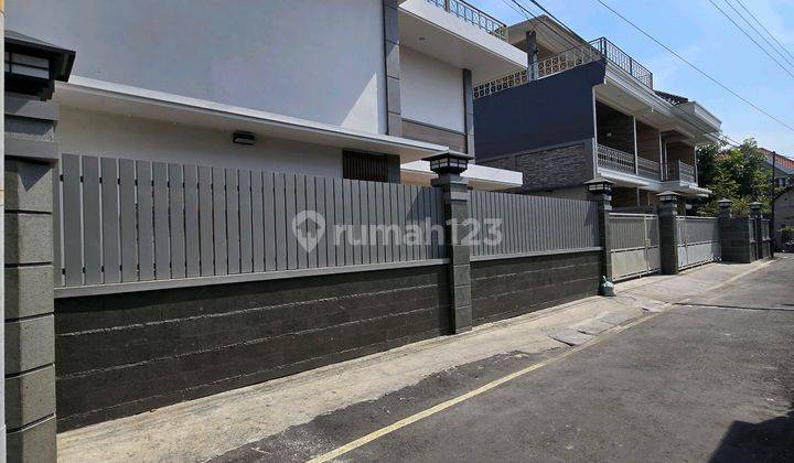 Rumah Mewah Strategis Pusat Kota Di Sriwedari Solo 2