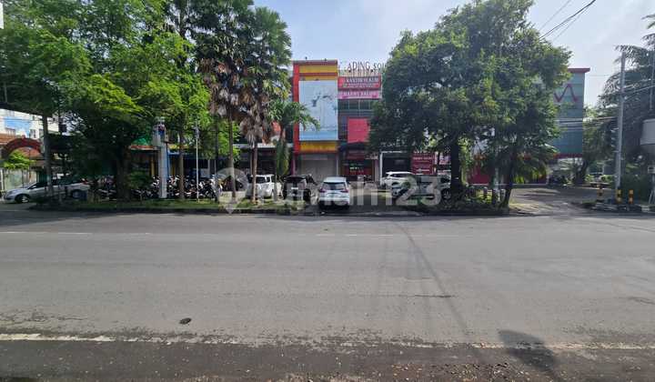 Ruko Murah Strategis di Jalan Veteran Pasar Kliwon Solo Ruko Murah Strategis di Jalan Veteran Pasar Kliwon Solo