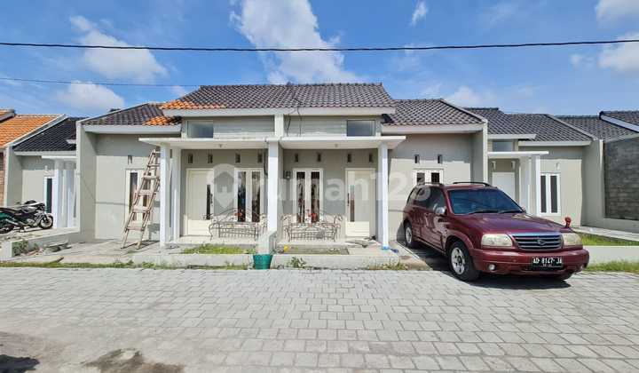 Dijual Rumah Murah Siap Huni Di Cluster Dekat Solo Baru Dijual Rumah Murah Siap Huni Di Cluster Dekat Solo Baru