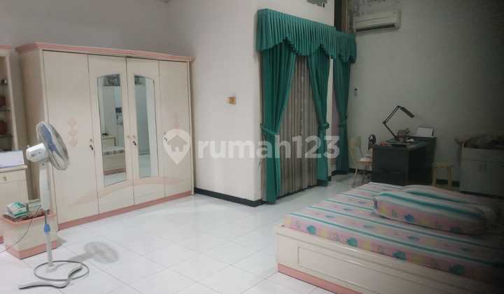 Luxury Ready-to-Occupy House in Sector 1 Solo Baru