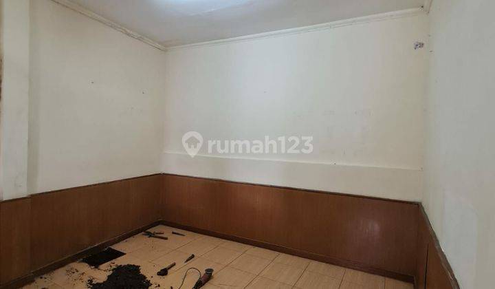 Rumah Strategis Pinggir Jalan Ngemplak Banjarsari Solo 2