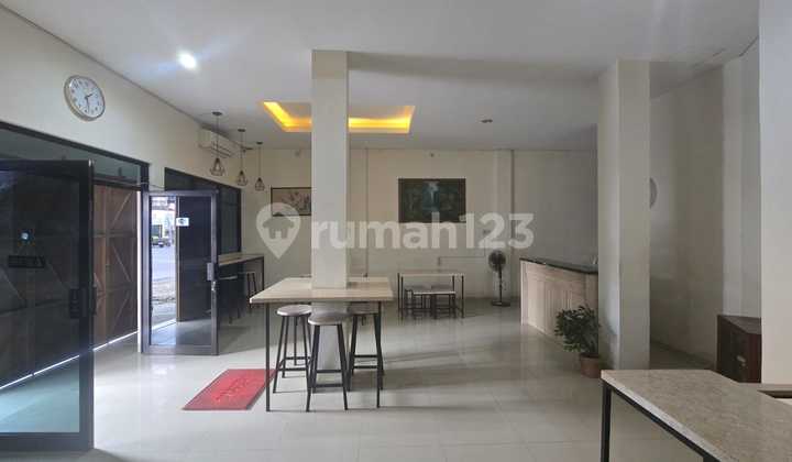 Affordable Strategic 2-Story Shop House on Agus Salim Street, Laweyan, Solo 2