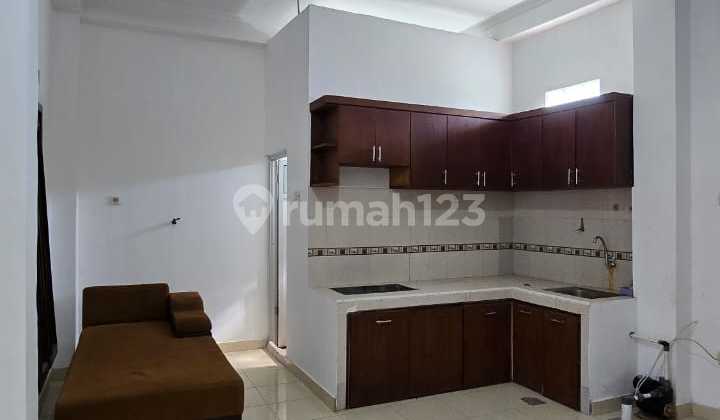 For Sale Nice House Ready to Use Located in Colomadu Solo Cluster, Wide Housing Road. Safe and Comfortable Environment.