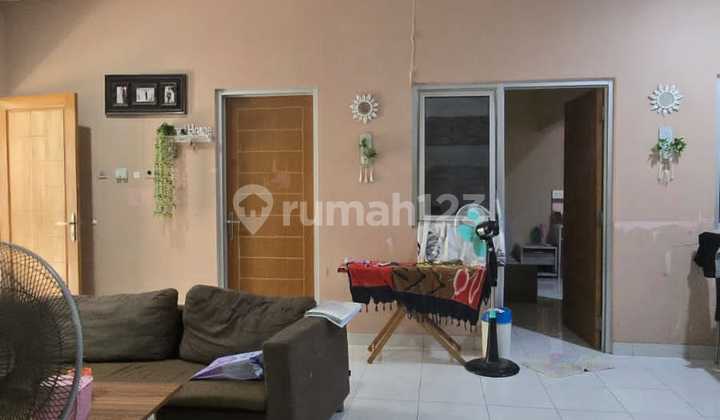 Rumah Siap Pakai Tengah Kota Dekat Jalan Gatot Subroto Solo 2