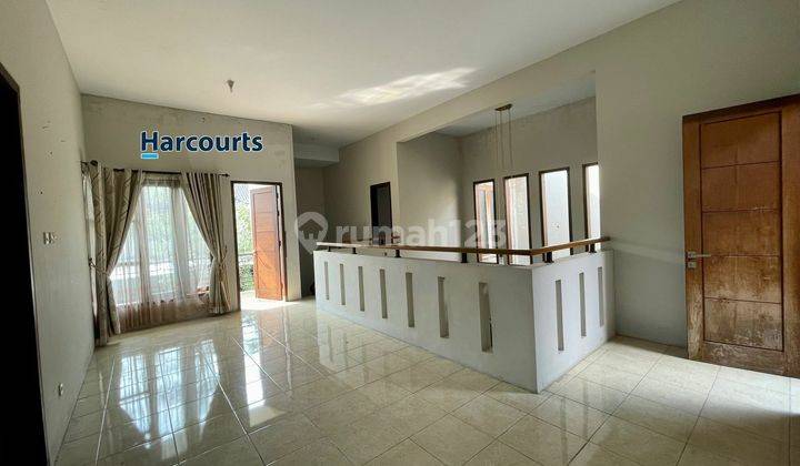 Rumah Bagus Semi Furnished Cluster Gentan Solo Dekat Solo Baru 2