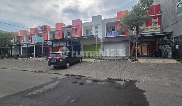 Ruko Super Strategis di Kawasan Pertokoan Nganjuk Jawa Timur