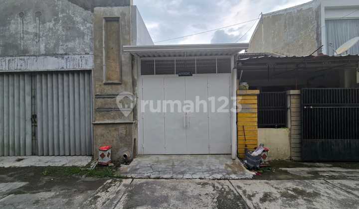 Affordable New Ready-to-Use House in Sumber Banjarsari, Solo