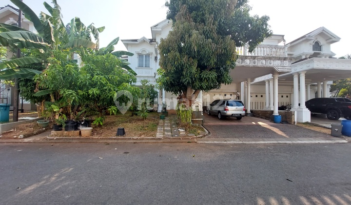 Rumah Besar Cluster Exclusive Kota Wisata